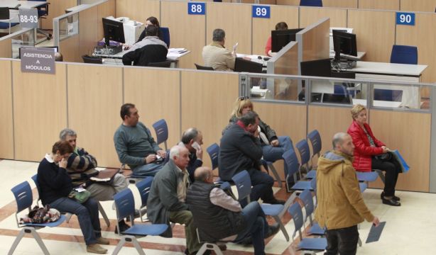 ¿Fin de la cita previa? Gestores piden eliminar la obligatoriedad en la Administración
