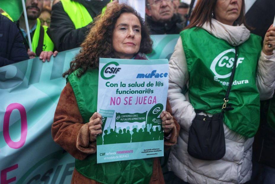 La crisis de Muface podría alargarse: estos son los plazos para renovar la asistencia de los mutualistas . Foto: EuropaPress La crisis de Muface podría alargarse: estos son los plazos para renovar la asistencia de los mutualistas . Foto: EuropaPress