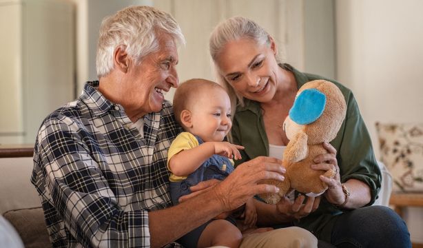 Los oftalmólogos recomiendan escoger juguetes que favorezcan el desarrollo visual de los niños