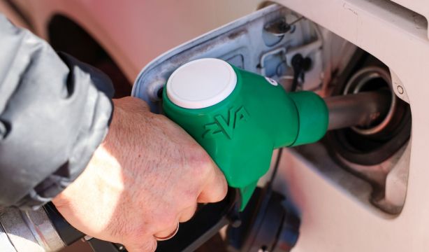 El IPC cierra 2024 en el 2,8% por las gasolinas: sube lo mismo que las pensiones