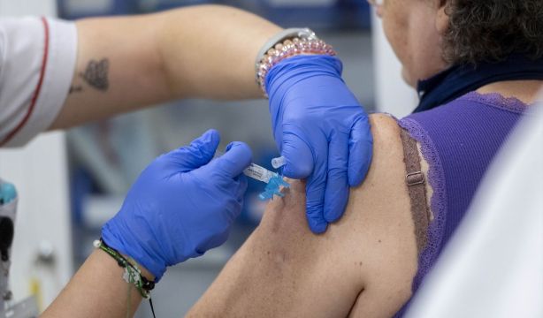 Murcia amplía el calendario vacunal y lo convierte en "uno de los más completos del país"