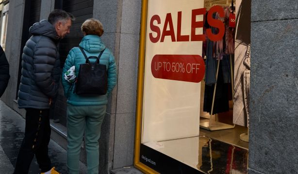 Los consejos de la OCU para aprovechar al máximo las rebajas y evitar problemas (Europa Press)