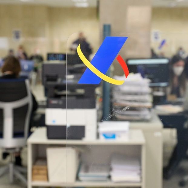 EuropaPress 6431191 varios empleados trabajan oficina agencia tributaria EuropaPress 6431191 varios empleados trabajan oficina agencia tributaria