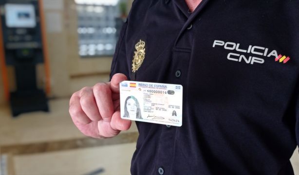 El DNI es el nuevo objetivo de los ciberdelincuentes: así puedes proteger tu identidad