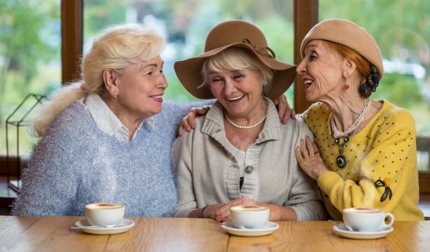 Una dietista revela la cantidad máxima de café que debes tomar al día