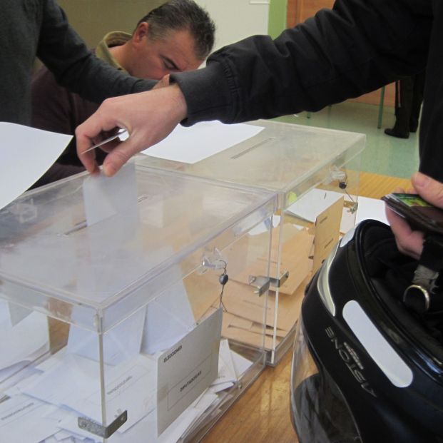 Elecciones generales, urna, votos Elecciones generales, urna, votos