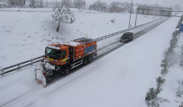 Nuevo cambio de la DGT: afecta a las autovías en caso de nevada