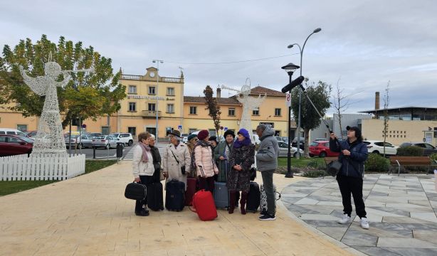 'El viaje de Ana', el nuevo corto de Cruz Roja para concienciar sobre la soledad no deseada (Cruz Roja)