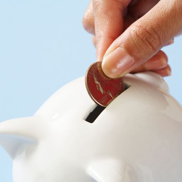 Los ciudadanos de entre 65 y 74 años son los que más han elevado su ahorro frente al 2019 (Bigstock) Los ciudadanos de entre 65 y 74 años son los que más han elevado su ahorro frente al 2019 (Bigstock)