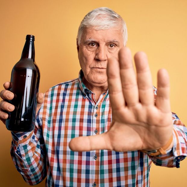 El reto del 'enero seco': un mes sin beber alcohol para bajar de peso y dormir mejor