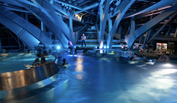 El invierno más cálido llega a Caldea con baños en agua termal entre burbujas y champagne