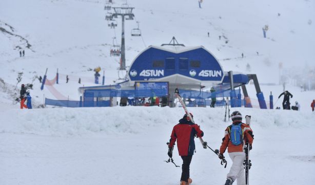 La Guardia Civil alerta de una estafa aprovechando el accidente del telesilla de Astún (Europa Press)