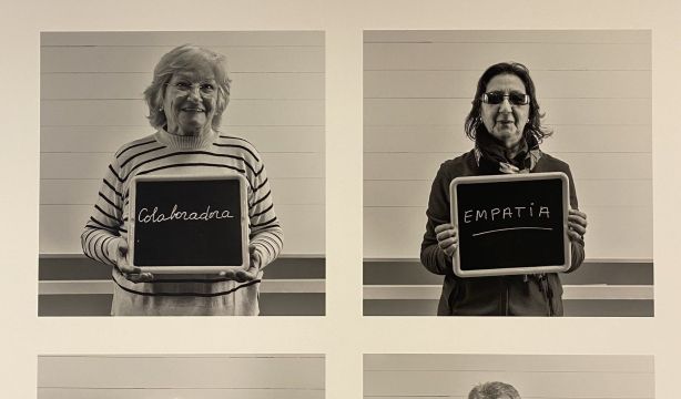Fichas policiales contra el edadismo: el proyecto que rompe con los estereotipos de la vejez