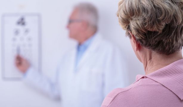 Tarjeta para mayores en la Comunidad Valenciana: cómo obtenerla y qué descuentos ofrece