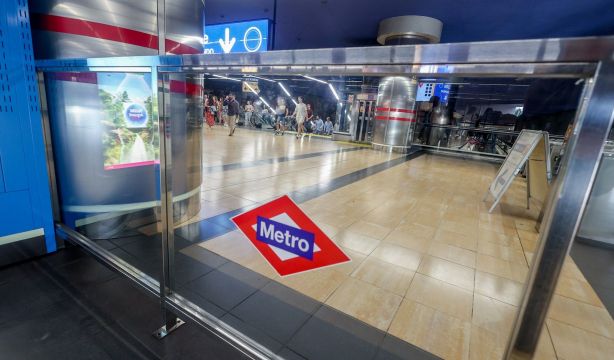 La Comunidad de Madrid mantiene "de momento" la bonificación del 60% al transporte