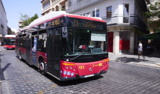 Estas son las comunidades y ayuntamientos que mantendrán los descuentos al transporte público