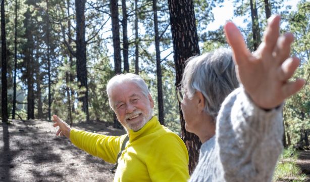 Cáceres lanza un programa pionero para promover el envejecimiento activo en mayores del rural (Bigstock)