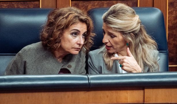 Yolanda Díaz advierte de que no se puede contratar por debajo del SMI de 2024 pese a estar derogado