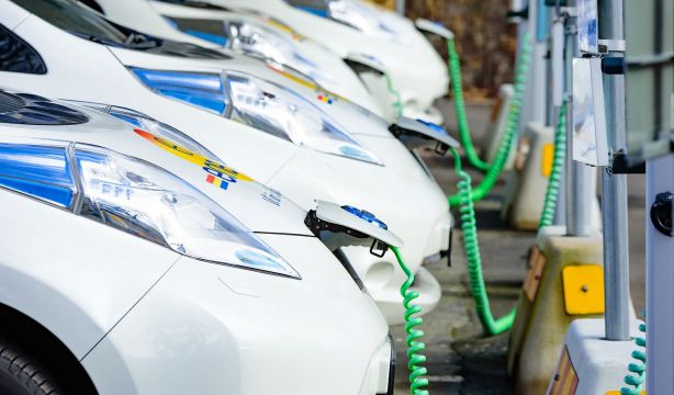 Los coches eléctricos ya igualan en vida útil a los de combustión