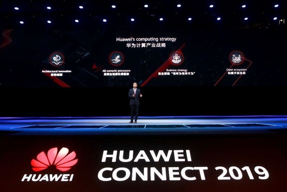 EuropaPress 2376638 El vicepresidente global de Huawei Ken Hu presenta la estrategia en computación de Huawei en su discurso inicial en Huawei Connect 2019 