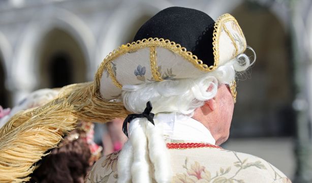 Vuelve el Carnaval de las Personas Mayores a Málaga con fiestas y concursos (Bigstock)