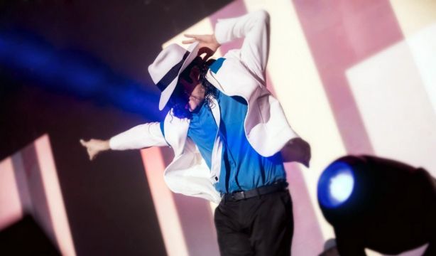 El biopic de Michael Jackson, obligado a cambiar el final por problemas legales