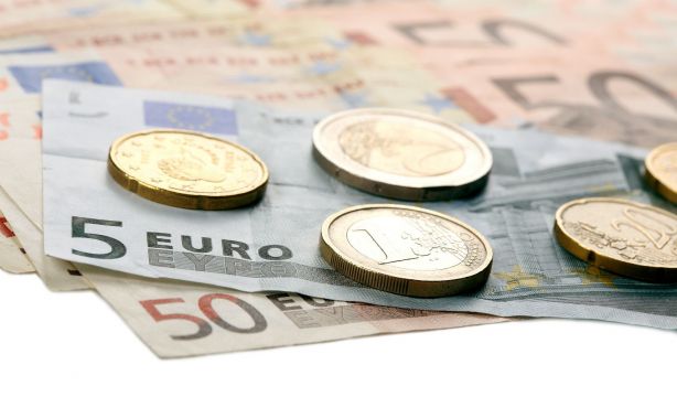 El euríbor sube a más del 2,5% en enero, pero las hipotecas se abaratan, según Help My Cash