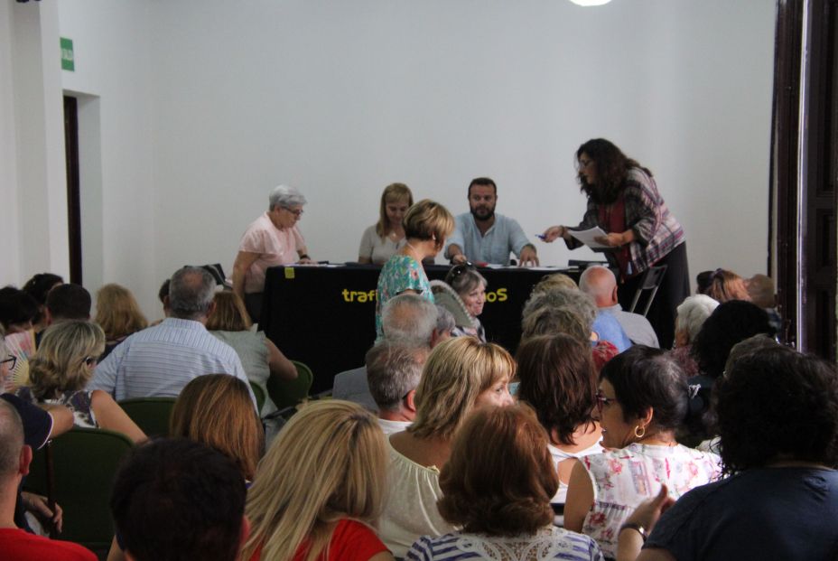 La Marea de Residencias sale por primera vez a la calle para reivindicar la dignidad de los mayores La Marea de Residencias sale por primera vez a la calle para reivindicar la dignidad de los mayores