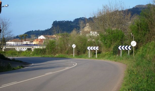 Trece carreteras españolas concentran el 52% de tramos peligrosos, según un estudio del RACC