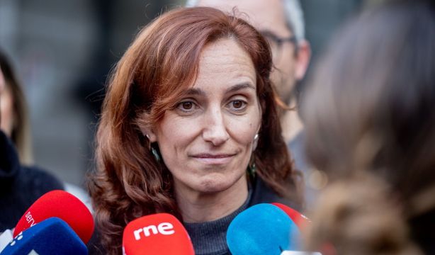 Mónica García asegura que ya hemos llegado al pico de la gripe, aunque pide no relajarse