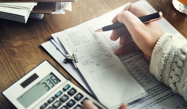 Así quedan los tramos del IRPF tras la subida del SMI en 2025