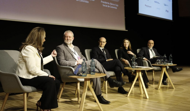 La Fundación "la Caixa" y el BID se unen por la inclusión financiera de las personas mayores