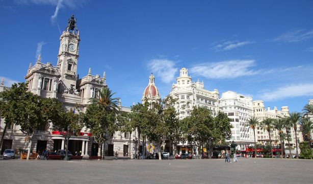 La mejor ciudad del mundo para jubilarse en 2025 está en España, según 'Forbes'