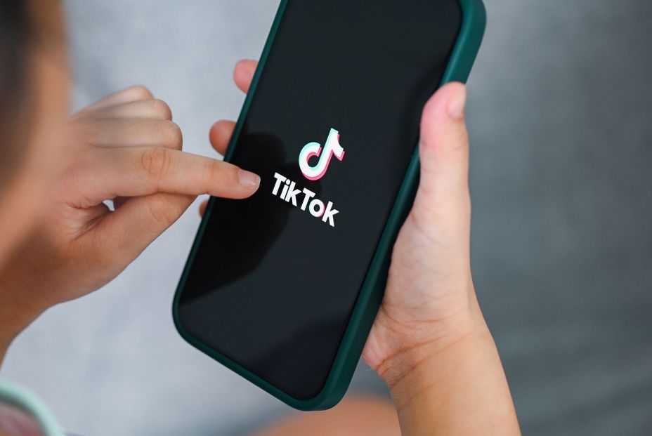 Miedo en X e ira en TikTok: los patrones emocionales de la desinformación sobre la dana en redes (Bigstock) Miedo en X e ira en TikTok: los patrones emocionales de la desinformación sobre la dana en redes (Bigstock)