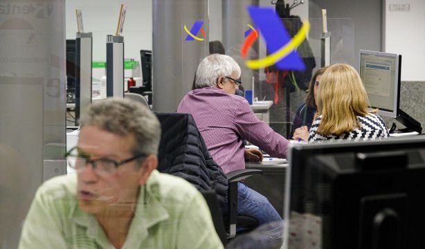 Vía libre al 2,8% de subida de pensiones: quienes cobren hasta 15.876 € no pagan IRPF