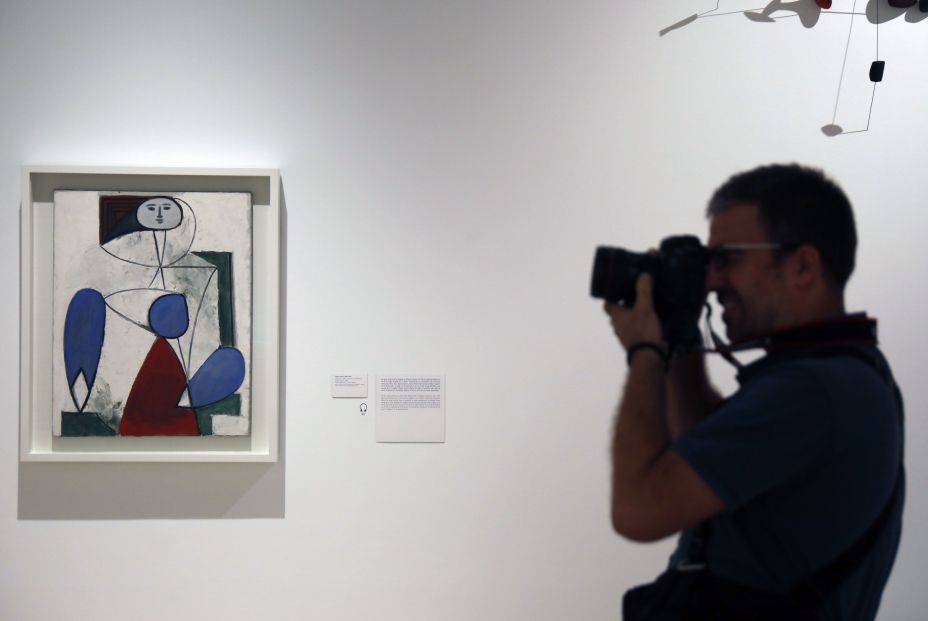 EuropaPress 2386766 Varios personas contemplan la nueva exposición de 'Calder Picasso' en el Museo Picasso de la capital EuropaPress 2386766 Varios personas contemplan la nueva exposición de 'Calder Picasso' en el Museo Picasso de la capital