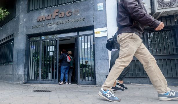 Adeslas da marcha atrás a su salida de Muface. Foto: europapress