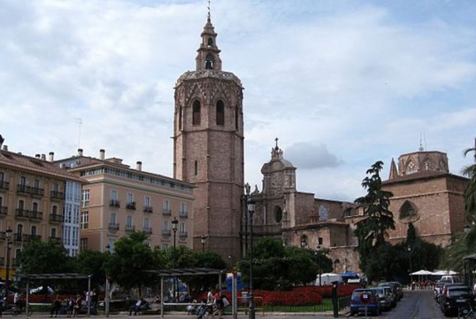 Wikipedia Commons. ¿Cuáles son los edificios más antiguos de Valencia? Wikipedia Commons. ¿Cuáles son los edificios más antiguos de Valencia?