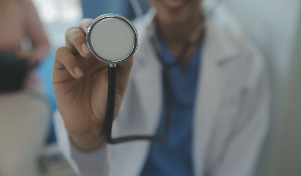 Síntomas de un infarto: las diferencias entre hombres y mujeres