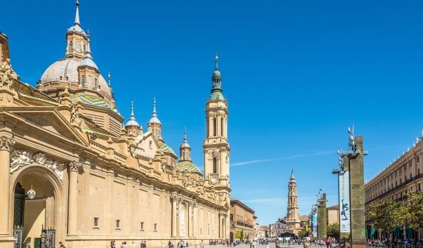 ¿Cuáles son los edificios más antiguos de Zaragoza?