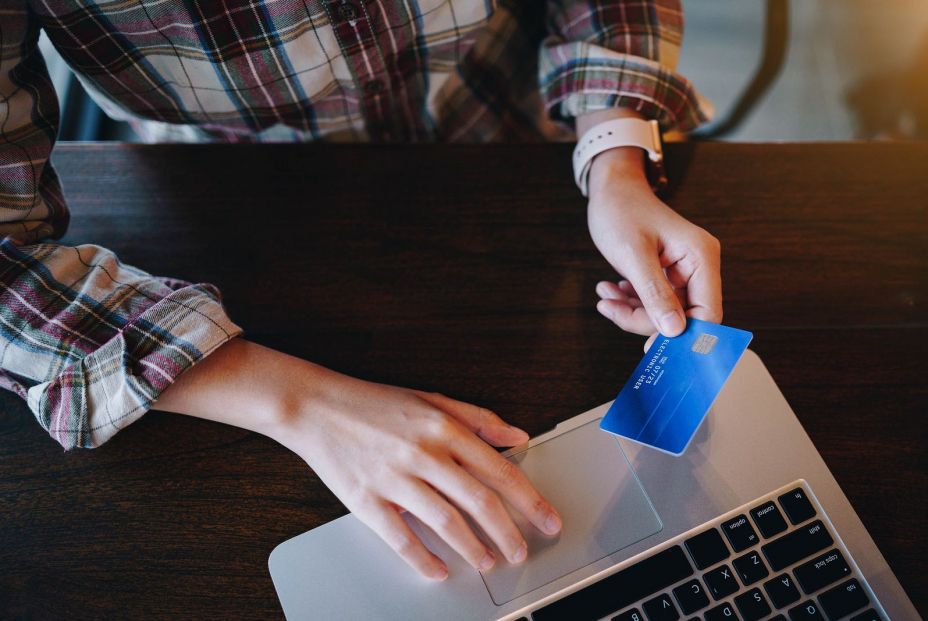 ¿Cómo hacer una transferencia bancaria?