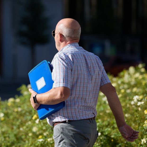 El riesgo de pobreza en mayores de 65 años baja 1,4 puntos, gracias a las pensiones El riesgo de pobreza en mayores de 65 años baja 1,4 puntos, gracias a las pensiones