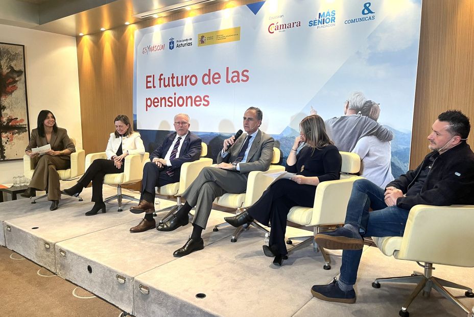 Hacen falta más ingresos y ahorro privado para reforzar las pensiones, advierten los expertos Hacen falta más ingresos y ahorro privado para reforzar las pensiones, advierten los expertos