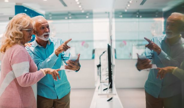 Poderío sénior: el consumo de los mayores de 55 años aumentó en 2024 un 14% más que la media