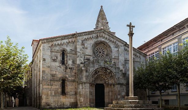 ¿Cuáles son los edificios más antiguos de A Coruña?