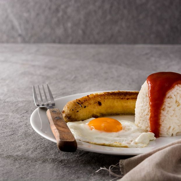 bigstock Arroz A La Cubana typical Cuba 333132931