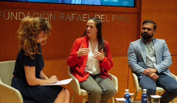 Emprendedores piden no desperdiciar la experiencia de los sénior: "Gracias a ellos soy empresaria"