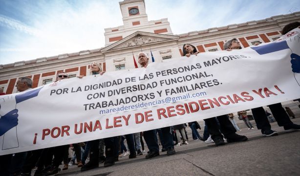 Familiares se concentrarán para reclamar que las 40 nuevas residencias madrileñas sean "publicas"