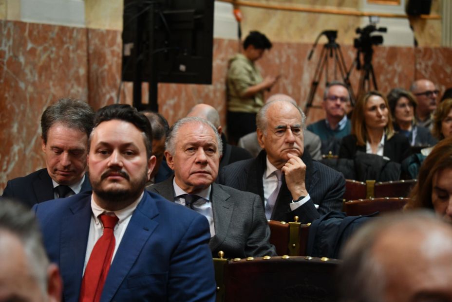 Investidura de Fernando Ónega en la RAED