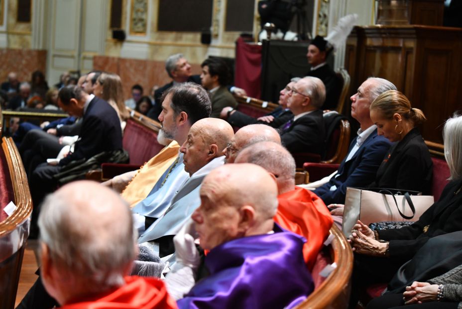 Investidura de Fernando Ónega en la RAED